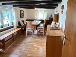 23892711-Ferienwohnung-4-Hilchenbach-300x225-4