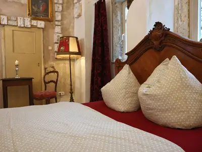 Bequemes und stilvolles Bett