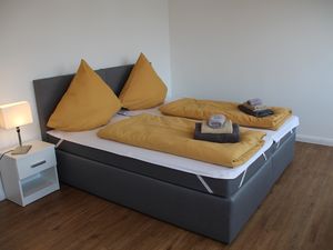 23174095-Ferienwohnung-4-Hilden-300x225-3