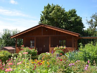 Bauerngarten mit Gartenhaus