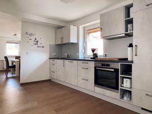 23057509-Ferienwohnung-2-Hilders-300x225-3