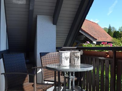 Balkon. Sitzplatz auf dem überdachten  Balkon Fewo 50 m²