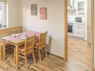 Ferienwohnung Mira - Essbereich/Küche