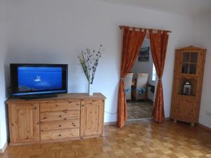 22611199-Ferienwohnung-2-Hinte-300x225-0