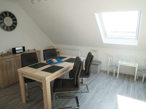 24006265-Ferienwohnung-6-Hinte-300x225-4