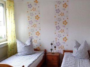 22615185-Ferienwohnung-4-Hinte-300x225-4