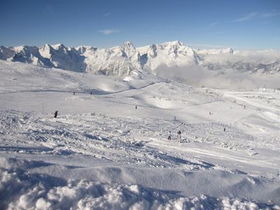 von uns direkten Zugang ins gesamte Skigebiet