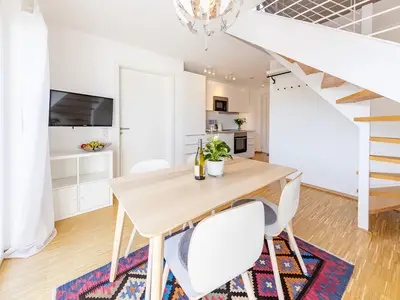 Wohnzimmer mit Essbereich
