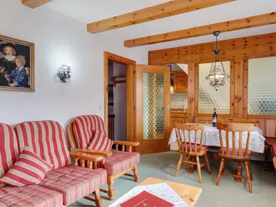Photo, INSIDE, OUTSIDE