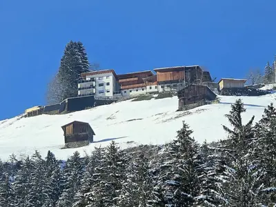 Außenseite Ferienhaus [Winter]