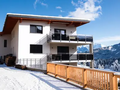 Außenseite Ferienhaus [Winter]