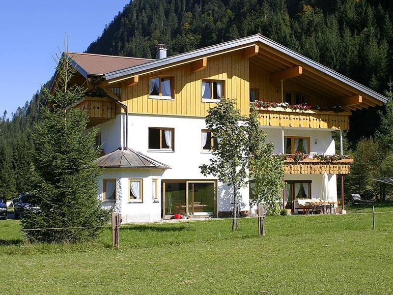 17967702-Ferienwohnung-2-Hirschegg (Vorarlberg)-800x600-2