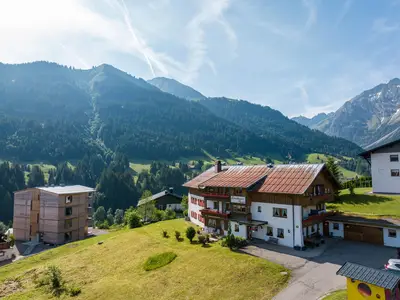 LandhausBeate-HYPEAK-DJI_20250618091801_0231_D