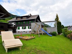 22093363-Ferienwohnung-4-Hittisau-300x225-2