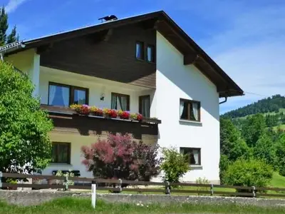 Ferienwohnung für 3 Personen (55 m²) in Hittisau 1/10