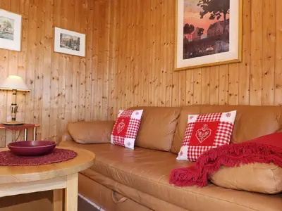 Photo, INSIDE, OUTSIDE