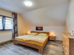 22649903-Ferienwohnung-2-Höhn - Neuhochstein-300x225-4