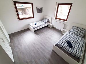 23352771-Ferienwohnung-9-Hönningen-300x225-4