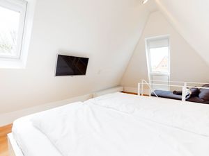 23884939-Ferienwohnung-4-Hörnum-300x225-5