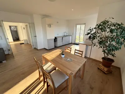 Wohnbereich_und_Küche