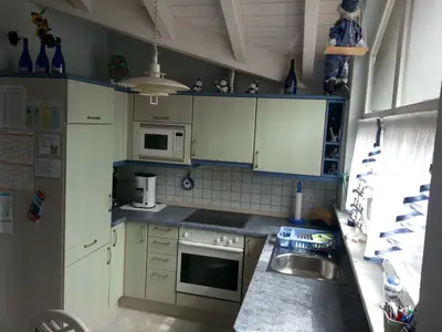 KITCHEN, INSIDE