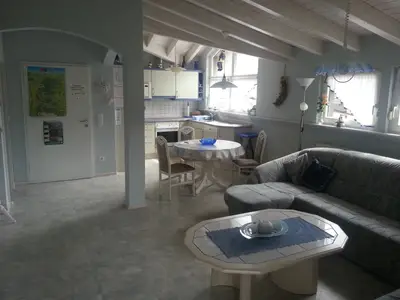 Photo, INSIDE, OUTSIDE