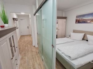 23997686-Ferienwohnung-4-Hohen Wieschendorf-300x225-4