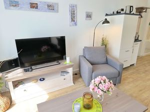 24013477-Ferienwohnung-3-Hohen Wieschendorf-300x225-3