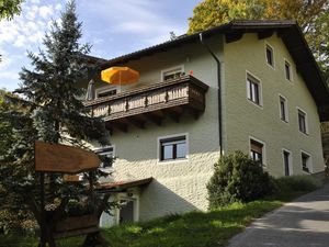 19254956-Ferienwohnung-4-Hohenau-300x225-0