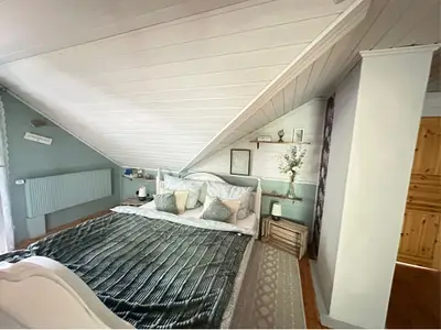 Wohn-Schlafraum, Doppelbett