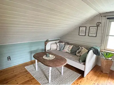 Wohn-Schlafraum, Schlafcouch 3. Bett (100x200)