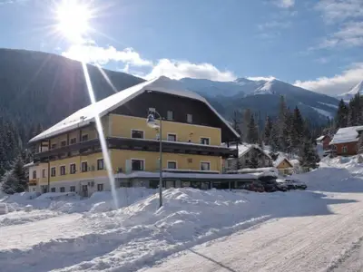 Außenseite Ferienhaus [Winter]