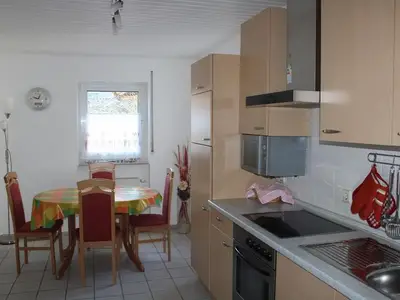 Ferienwohnung für 4 Personen (90 m²) in Höhr-Grenzhausen 10/10
