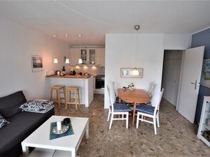 22147811-Ferienwohnung-2-Hohwacht-300x225-1