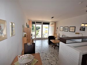 22128119-Ferienwohnung-4-Hohwacht-300x225-1