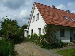 22427545-Ferienwohnung-4-Hohwacht-300x225-1