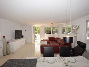 23498148-Ferienwohnung-2-Hohwacht-300x225-1