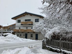 23588027-Ferienwohnung-4-Hollersbach im Pinzgau-300x225-3