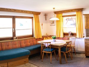 19980061-Ferienwohnung-4-Hollersbach im Pinzgau-300x225-2