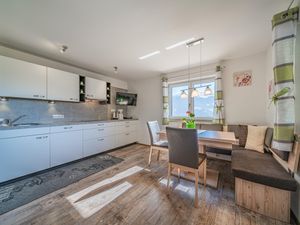 23895213-Ferienwohnung-6-Hollersbach im Pinzgau-300x225-5