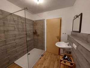 23782123-Ferienwohnung-6-Holste-300x225-4