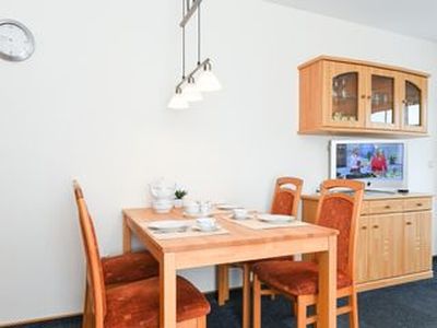 Ferienwohnung für 3 Personen (60 m²) in Holtgast 8/10