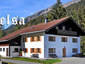 Ferienwohnung für 18 Personen (240 m²) in Holzgau