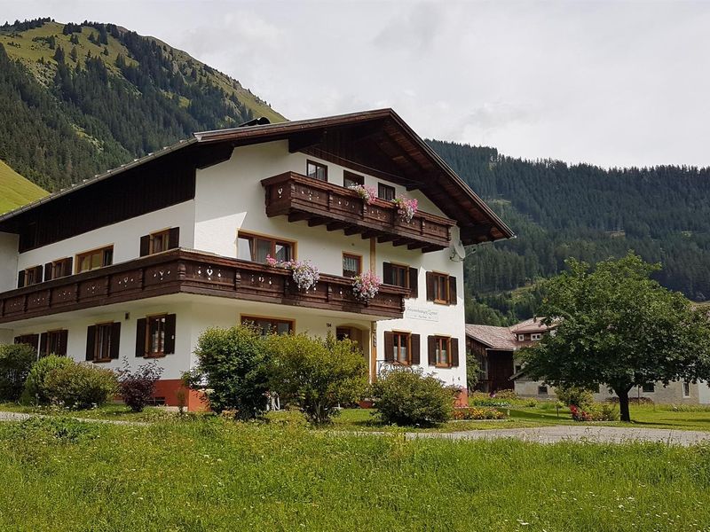 23488406-Ferienwohnung-5-Holzgau-800x600-2