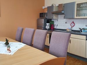 23952093-Ferienwohnung-10-Homberg (Efze)-300x225-1