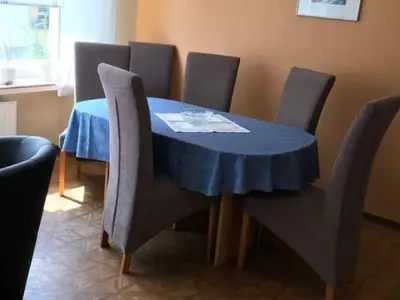 DiningRoom