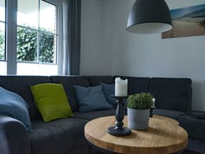 21740357-Ferienwohnung-5-Hooksiel-300x225-3