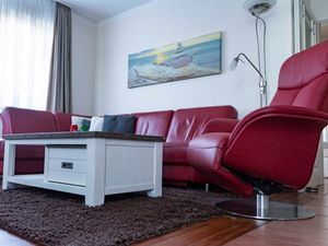 21738345-Ferienwohnung-5-Hooksiel-300x225-2