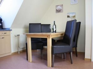 21738643-Ferienwohnung-5-Hooksiel-300x225-3