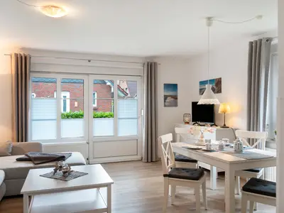 Photo, INSIDE, OUTSIDE